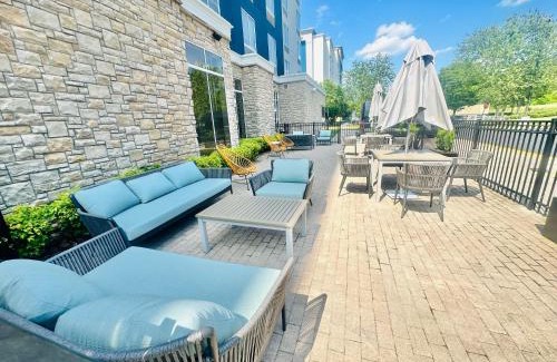 Colonial Heights Hotel | Discover Delta Hotels by Marriott Colonial Heights Today
