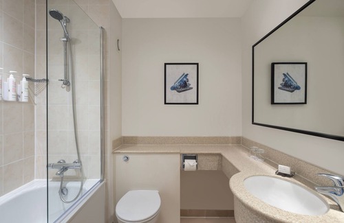 Alwalton Hotel | Discover Delta Hotels by Marriott Peterborough: 4-Star Retreat