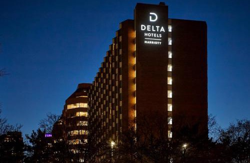 Downtown Mississauga Hotel | Discover Delta Hotels by Marriott in Mississauga, Ontario