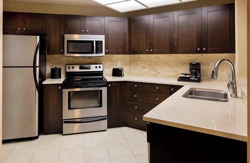 Kelowna Central Business District Hotel | Experience Delta Hotels by Marriott Grand Okanagan Resort