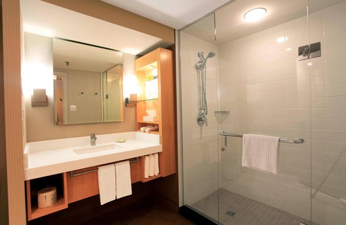 Downtown London Hotel | Experience Delta Hotels by Marriott London Armouries Today