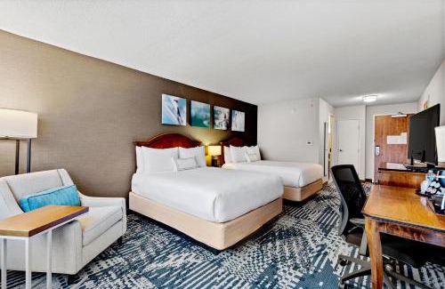 Mount Pleasant Hotel | Pet-Friendly Delta Hotels by Marriott Mount Pleasant Retreat