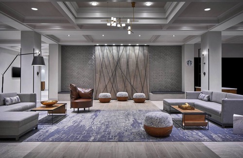Norfolk - Virginia Beach Hotel | Explore Delta Hotels by Marriott Norfolk Airport: Family-Friendly Amenities