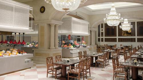 Baoshan Hotel | Discover Delta Hotels by Marriott Shanghai Baoshan