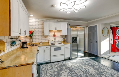 Delta Junction House | Delta Junction Retreat with Private Pool and Inviting Hot Tub