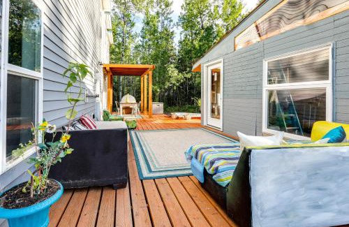 Delta Junction House | Delta Junction Rental: Private Pool & Hot Tub Retreat