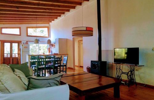 Partido de Tigre House | Delta Tigre: Family-Friendly Retreat with 9.6/10 Rating