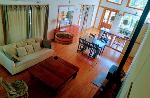 Partido de Tigre House | Delta Tigre: Family-Friendly Retreat with 9.6/10 Rating