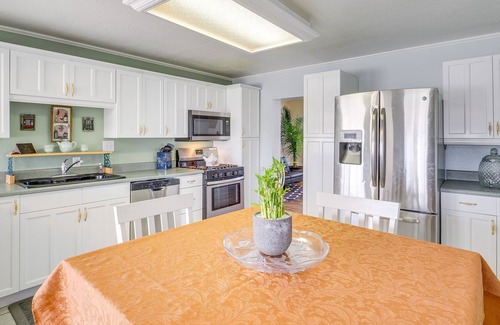 Oasis Cottage | Delta Vacation Rental with a Generous Yard for Families