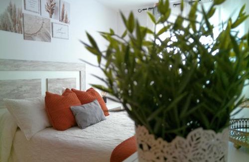 Sant Jaume d'Enveja Apartment | Deltafamily: Poolside Relaxation with Ocean Views & WiFi