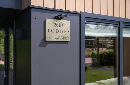 Heinkenszand Apartment | Experience Deltawerken Lodge: Oceanfront Getaway Awaits