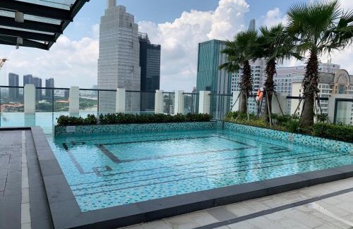 Little Japan Apartment | Ideal Stay at DeLux Best Central D1: Pool & Gym Access