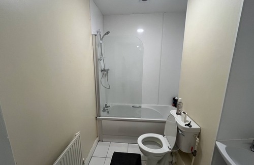 Drogheda Apartment | Cozy Private Room in Drogheda with Spa and Easy Dublin Access