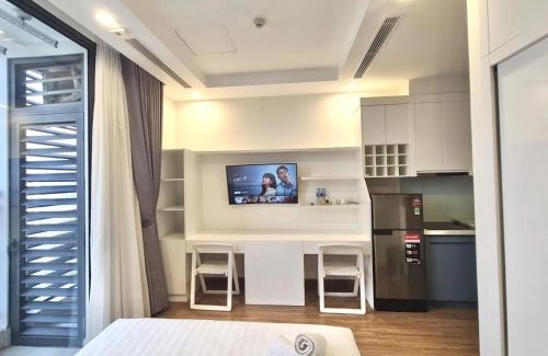 Tu Liem Apartment | Delux Studio Near Grand Plaza And Vincom Mall In City Centre