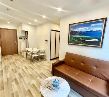 Tu Liem Apartment | Delux Two Bedroom Apartment Near Marriott And Grand Plaza