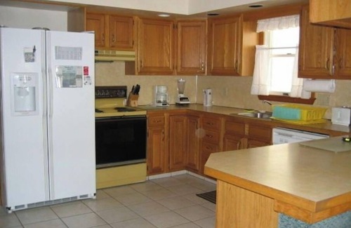 South End Condo | Oceanfront Duplex with Pool and Spa on the Beach