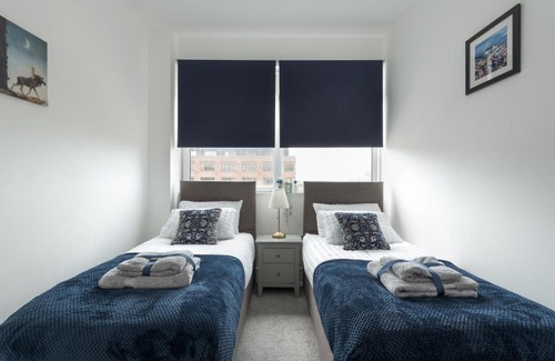 Central Milton Keynes Apartment | Stylish 2-Bed Milton Keynes Apartment Near City Center