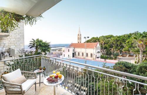 Jaffa Apartment | Elegant 2BR Apartment with Pool in Historic Jaffa