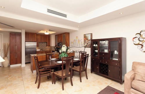 Saint James Condo | Deluxe 2BR Condo Elegant Homey Amazing Views Secure