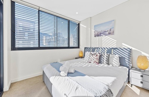 Waterloo Apartment | Family-Friendly 3 Bedroom Retreat at Waterloo MHS
