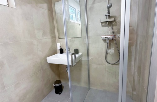Sankt Leonhard Apartment | Grazora Deluxe Doppelzimmer: Your Ideal Kitchen Retreat