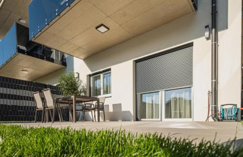 Graz-Straßgang Apartment | Guest Rated 9.8: Family-Friendly Deluxe Apartment Graz