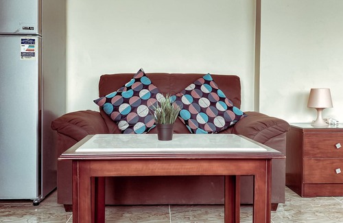 6th of October City House | Scenic Apartment with Pool and Pyramids View