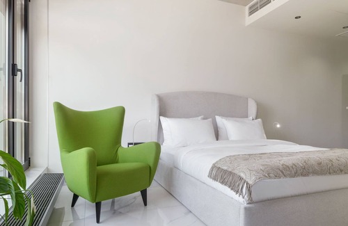 Poznan City Center Apartment | Deluxe Apartment in Poznan near River