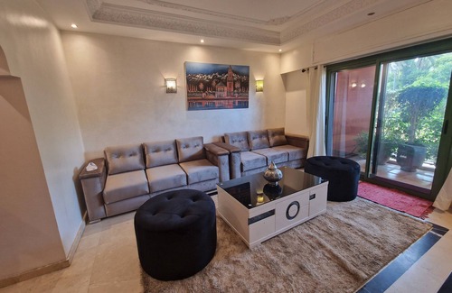 Majorelle Apartment | Prime City Center Apartment with Free WiFi & Pool Access