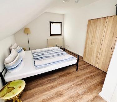 Stuttgart Apartment | Deluxe Apartment Stuttgart Zuffenhausen