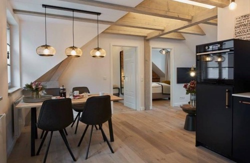 Goerlitz Apartment | Top-Rated Deluxe Apartment at VIA's Appartements am Postplatz