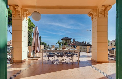Opatija Apartment | Oceanfront Apartment with Scenic Terrace & Guest Rated 10/10