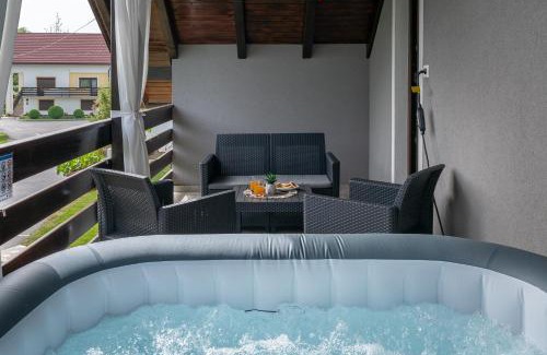 Irinovac Apartment | Indulgent PATAR Apartment with Hot Tub - Rated 9.8/10