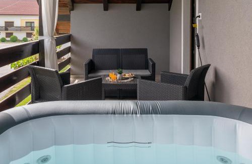Irinovac Apartment | Indulgent PATAR Apartment with Hot Tub - Rated 9.8/10