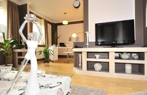 Sudervorstadt Apartment | Family-Friendly Deluxe Apartments Bremen Typ C for Your Stay