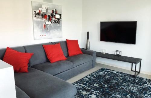 Colombare Apartment | Indulge in Apartments with Ocean Views in Sirmione, Italy