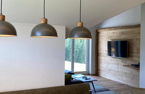 Ramsau am Dachstein Apartment | Exceptional Deluxe Appartement Blasbichlerhof with Hot Tub