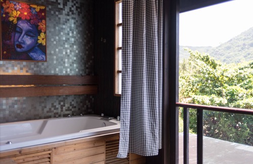 Lamai Resort | Elegant Balcony Suite with Pool, Spa & Breakfast Options