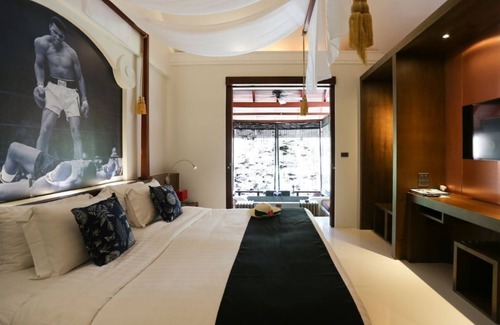 Lamai Resort | Relax in the Deluxe Balcony Suite with Spa & Pool Access