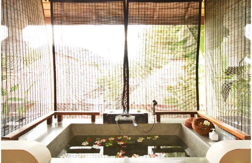 Lamai Resort | Relax in the Deluxe Balcony Suite with Spa & Pool Access