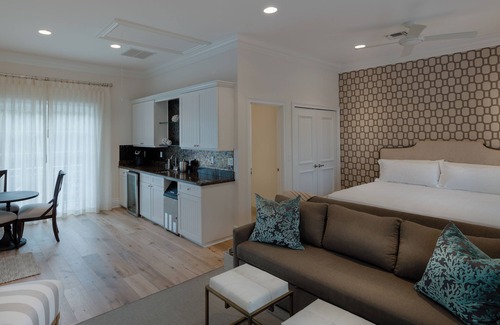 Jupiter House | Beachside Villa with Private Pool & Ocean Views, Rated 9.6