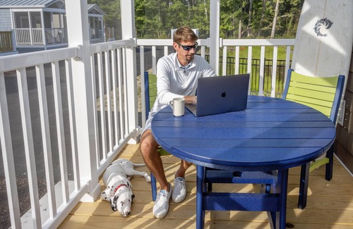 Ocean City Cottage | Guest Rated 10/10: Deluxe Cottage with Pool & Kitchen