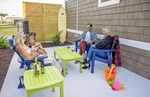 Ocean City Cottage | Guest Rated 10/10: Deluxe Cottage with Pool & Kitchen