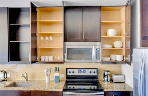 North Burnet Apartment | Stylish 1BR Retreat with Pool & Gym, Steps from Q2 Stadium