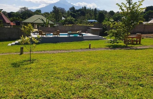 Arusha House | Deluxe Double Room 8 at Rafiki Retreat
