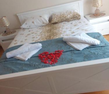 Prcanj House | Guest Rated 9.4: Deluxe Double Room with Garage FiS