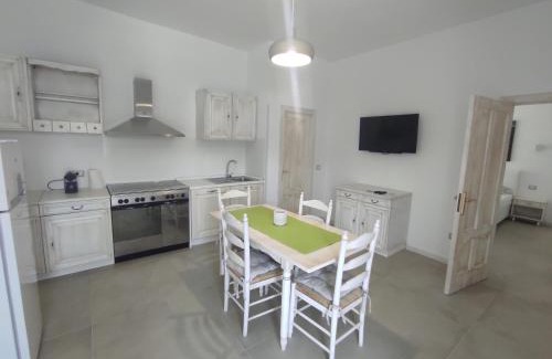 Vico del Gargano Apartment | Family Suite with Breakfast & Pet-Friendly Amenities