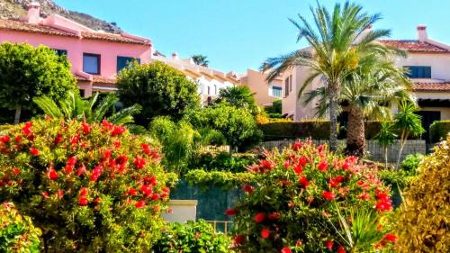 Golf Bahia Apartment | Pet-Friendly Garden Flat Steps from Terra-Mítica Attractions