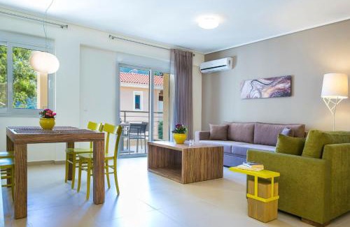 Karavomylos Villa | Elegant Kefalonia Apartment with Pool & Sea View in Karavomilos
