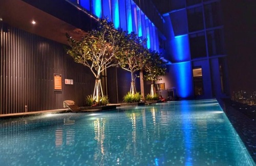 Malaysian Police Training Centre Apartment | Garden View King Suite with Breakfast Included